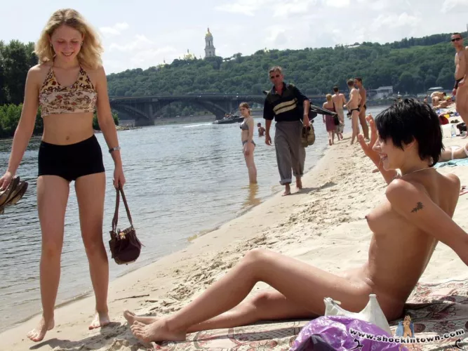 Hey! Over Here  by Comfortable_Coffee19