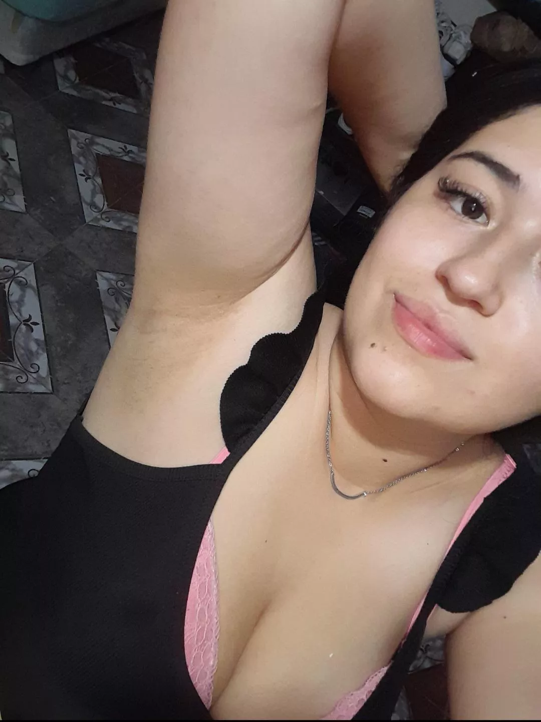 How hard do these 18 year old armpits make you? posted by Lopsided-Focus1515