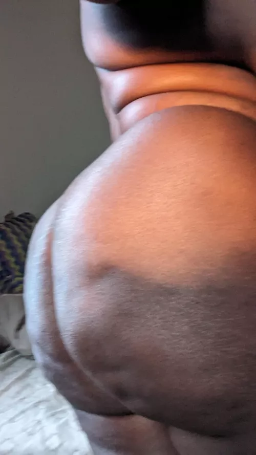 I know you like it when I’m bent over and show you my fat pussy by cmmnctn_brkdwn