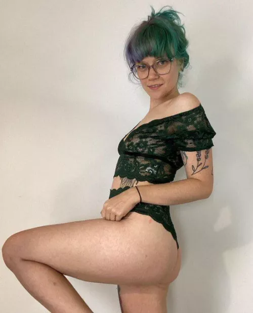 I need a good sissy who knows how to take it from a kinky domme who loves pegging. Any volunteers? by Useful-Bug-8131