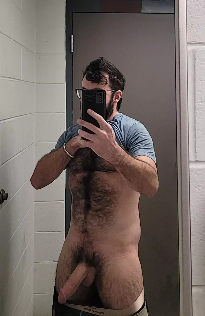 I(32) snuck to the bathroom just to take this pic for you posted by digitalmanwhore