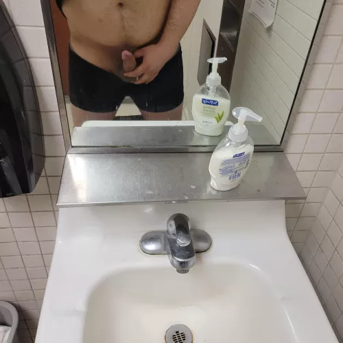 Idk if anyone would be into my body type  by Unlucky-Shoulder-269