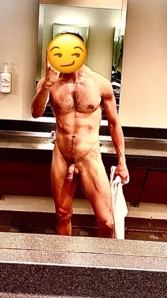 (M) rate my nude body? posted by redditman4442