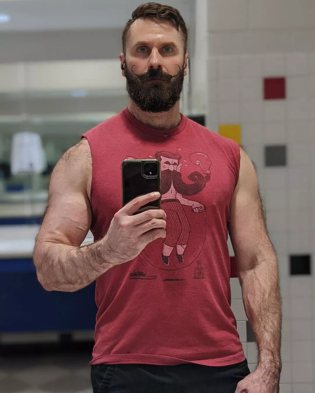 Post gym selfie posted by ThatAverageJo