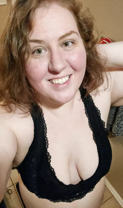 Still trying to feel more comfortable posting pictures of me smiling by gebamami