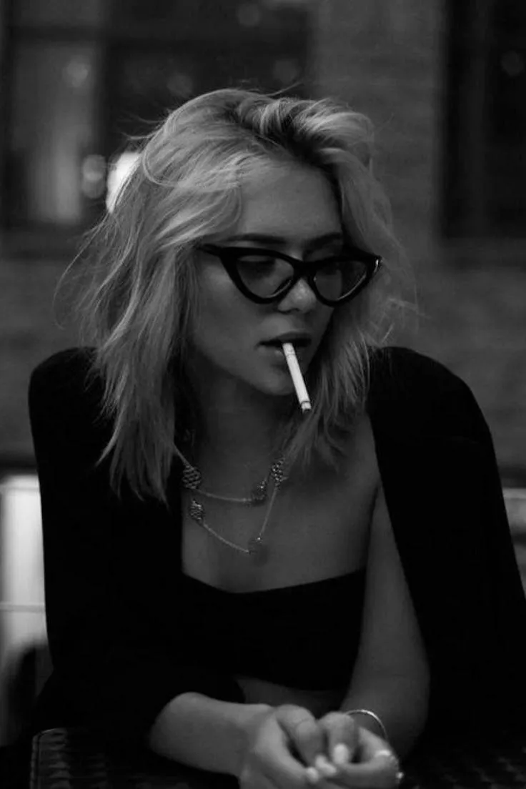 The beauty of black and white  posted by darkpoetries