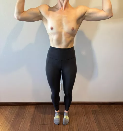 Tits out flex! Hope you like small tits💪 by Fitfineass