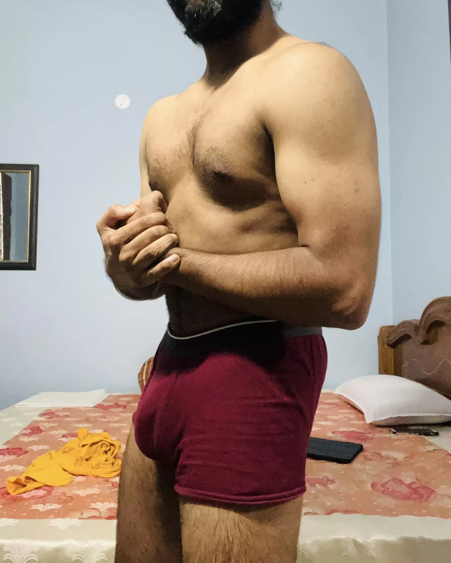 Trying flexing in the briefs 😅 posted by TeaGlittering536