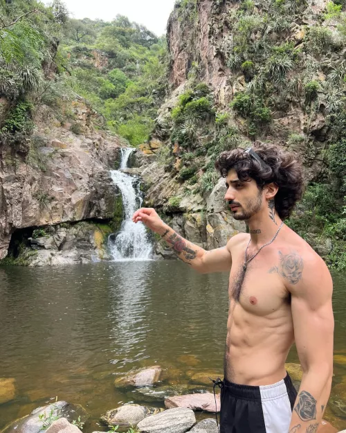 Wanna swim w me? :) by fffffrancis