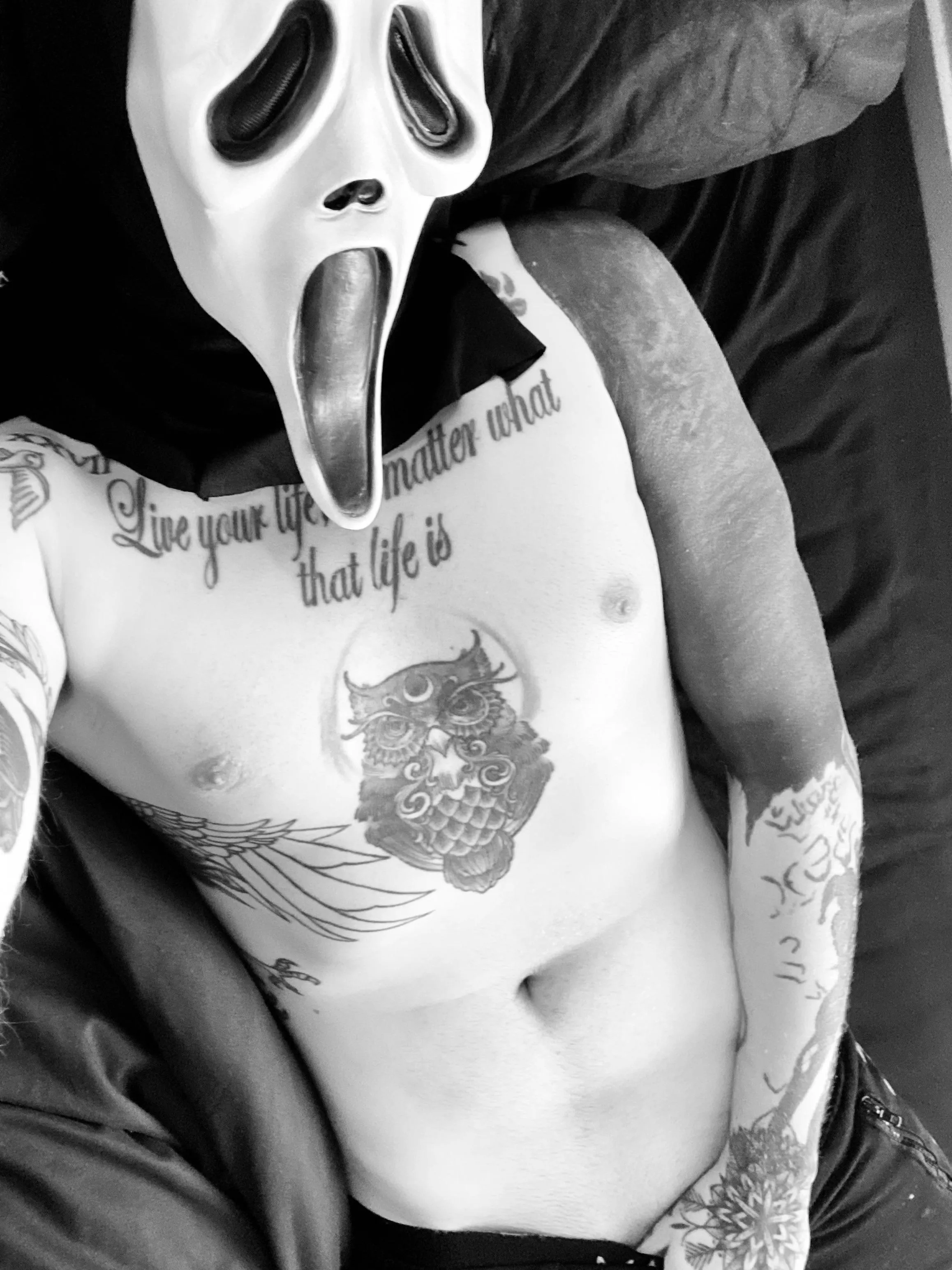 Want me to make you scream?  posted by lankygoth