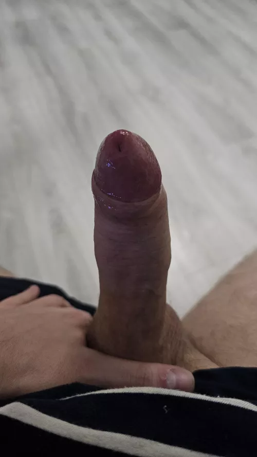 Wet and horny by Sutamen