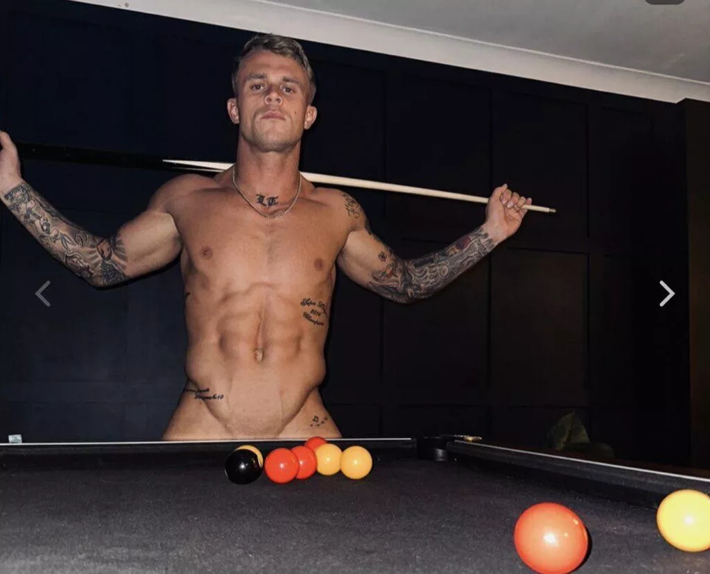 Would you let me breed you on a snooker table? posted by bitcoiner75