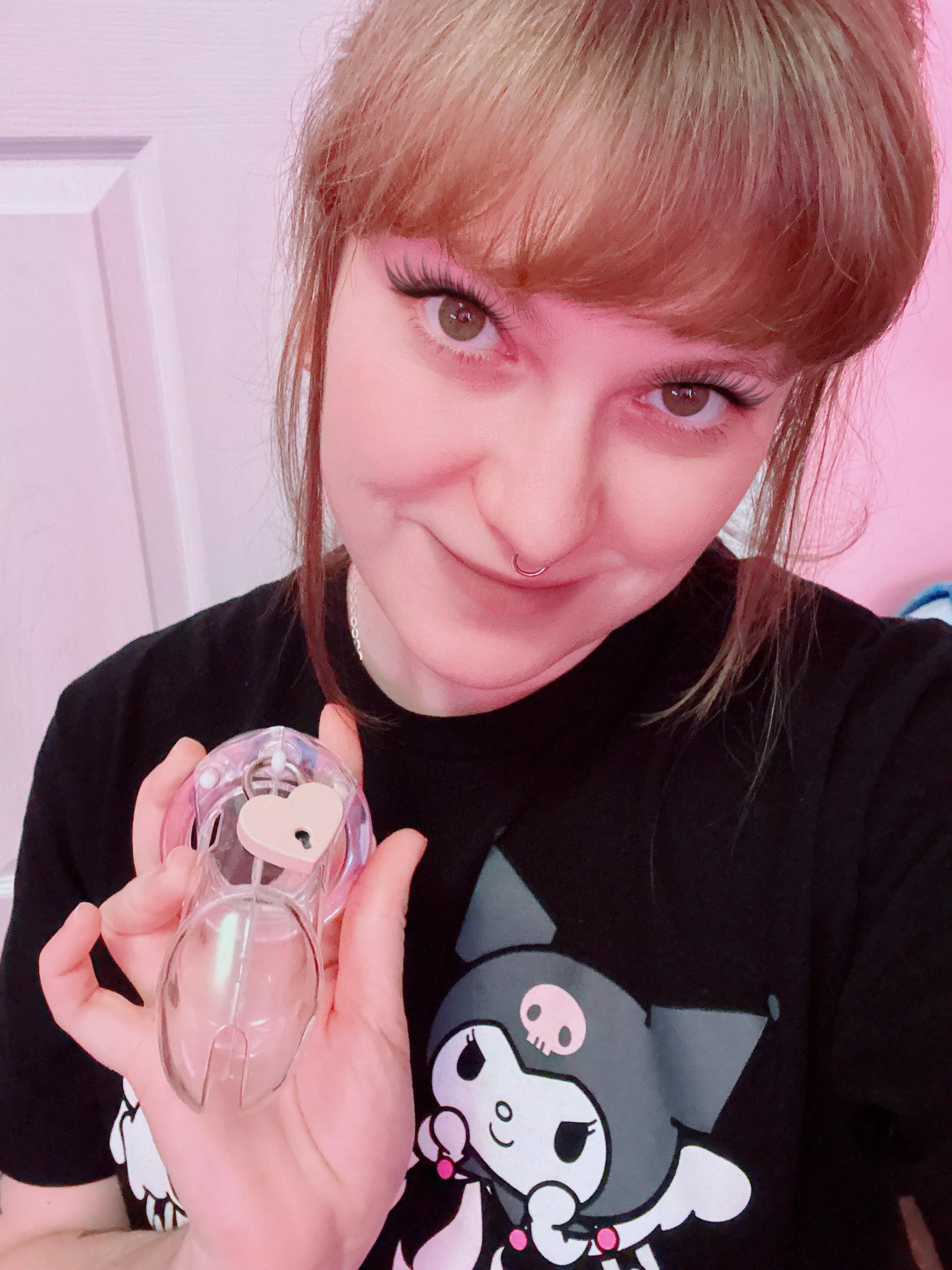 Would you let me cage you? 👉🏻👈🏻 posted by gothgirlf33t