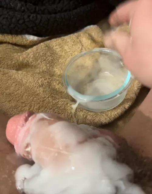 18+ young twinks, frat/college, muscle with a cum fetish? Have save cum from me and 3 other buddies that I wanna play with on live cam. Masc/7.5 cut here. Verbal & face +++++. Dm me! by wbfe1111