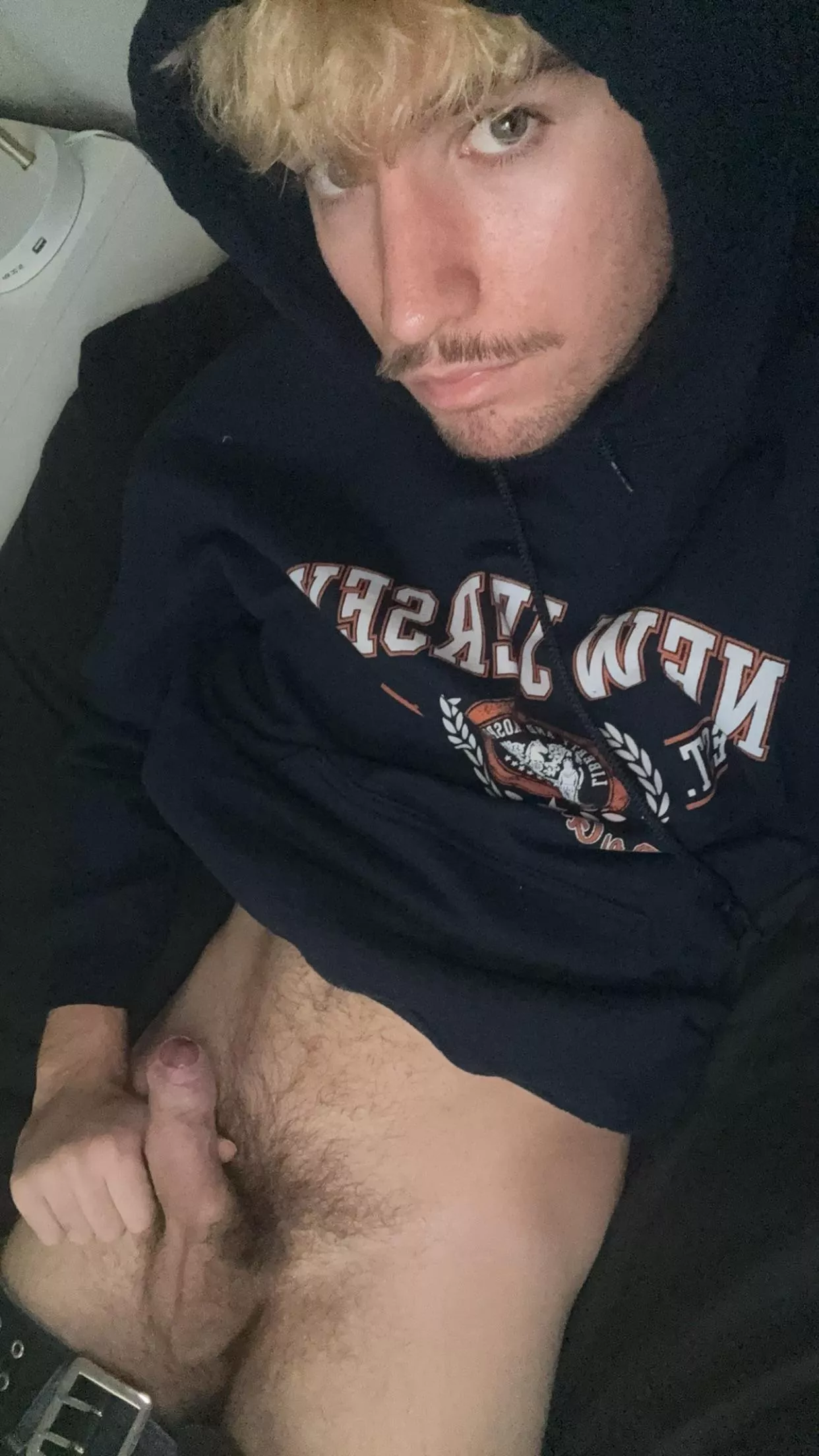 22 fit guys with small dicks hmu @starboytommyy posted by xrmii