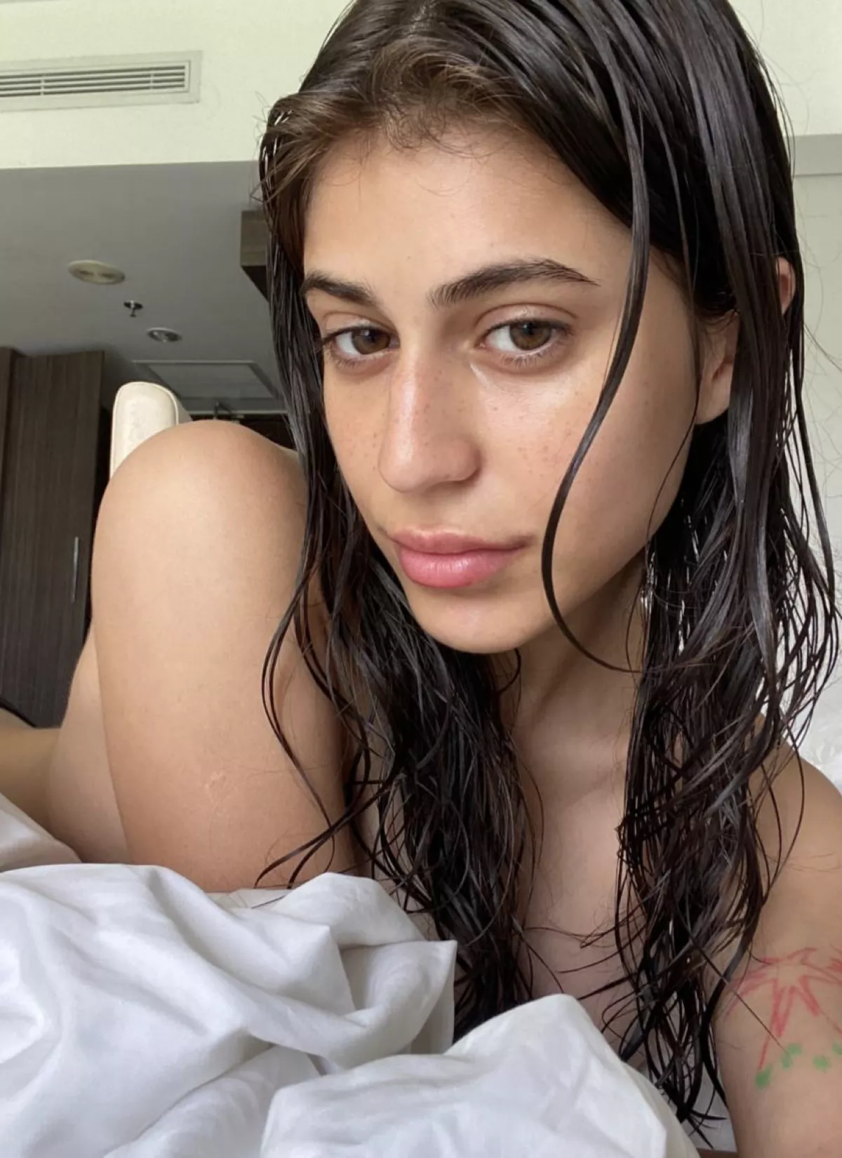 After shower :) posted by indeliblehousing37