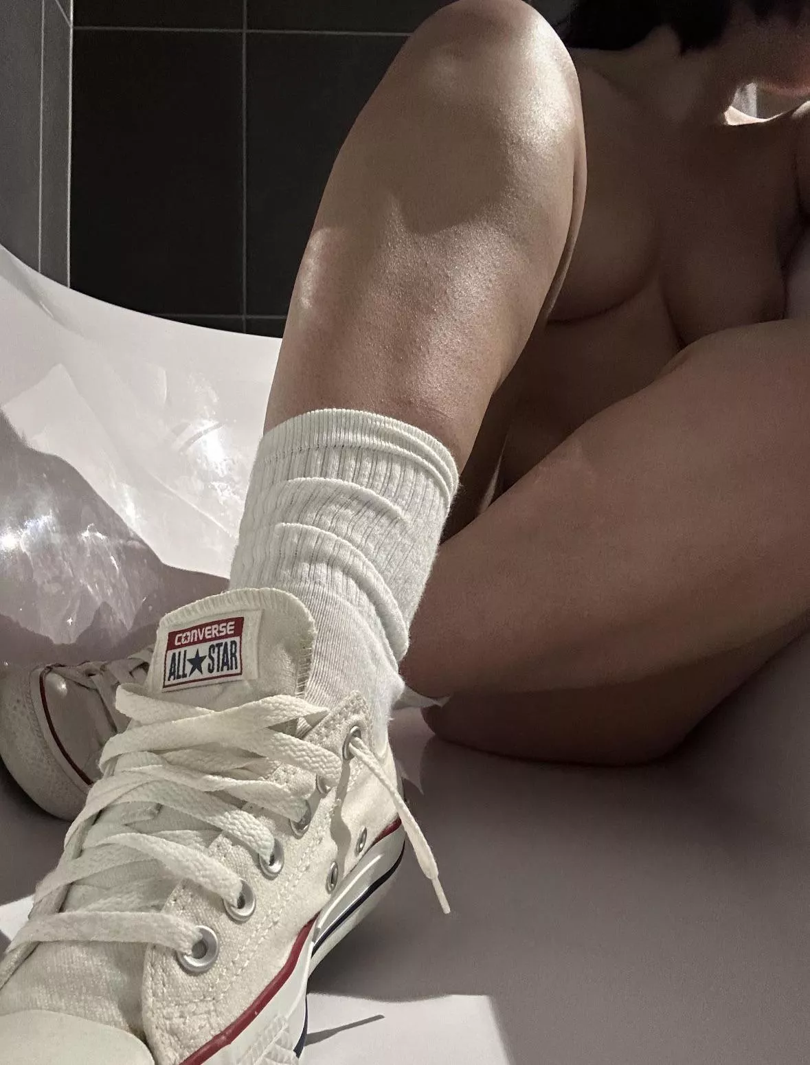 Another shot in the bath. Do you really want to see them get wet? posted by Yourdirtyyylittle