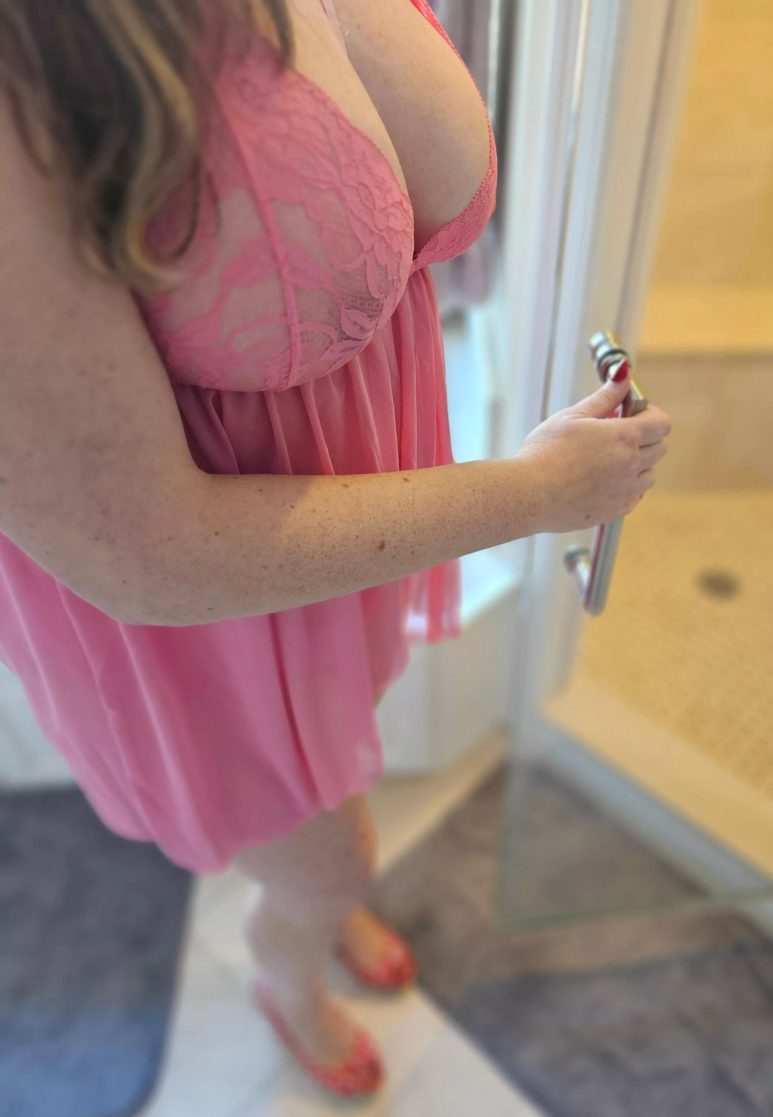 Anyone want to join me for a hot shower?  posted by MsTeacherToes