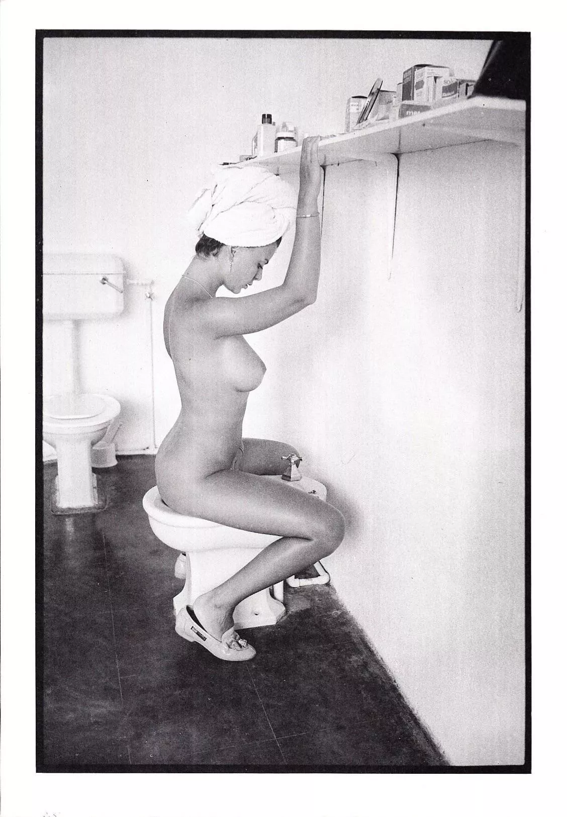 Bidet Babe (60s) posted by tumdrewblr