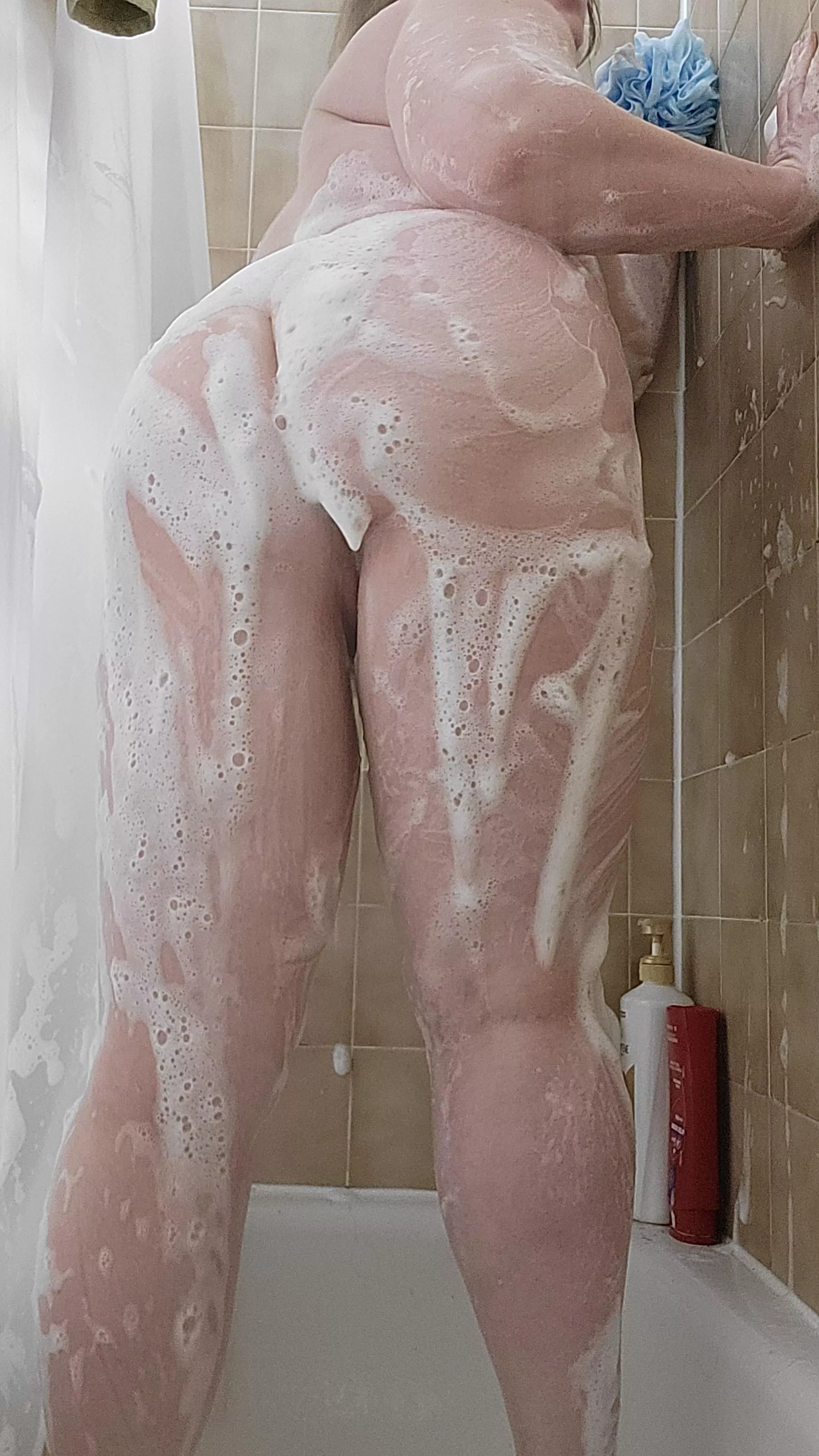 Come get slippery 😈 posted by rogueXcontent