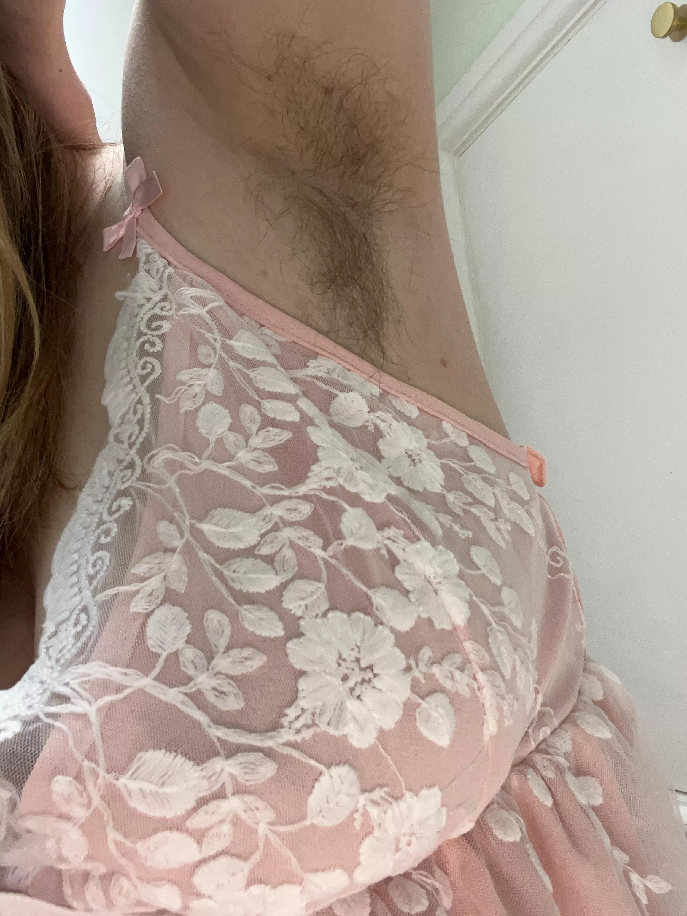 Cute top and cuter hair 🥰 posted by cutepinkoctopus