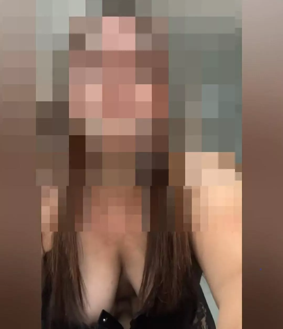 Dm us if you think she's hot and you might see more 😉 posted by TemperatureDue1886