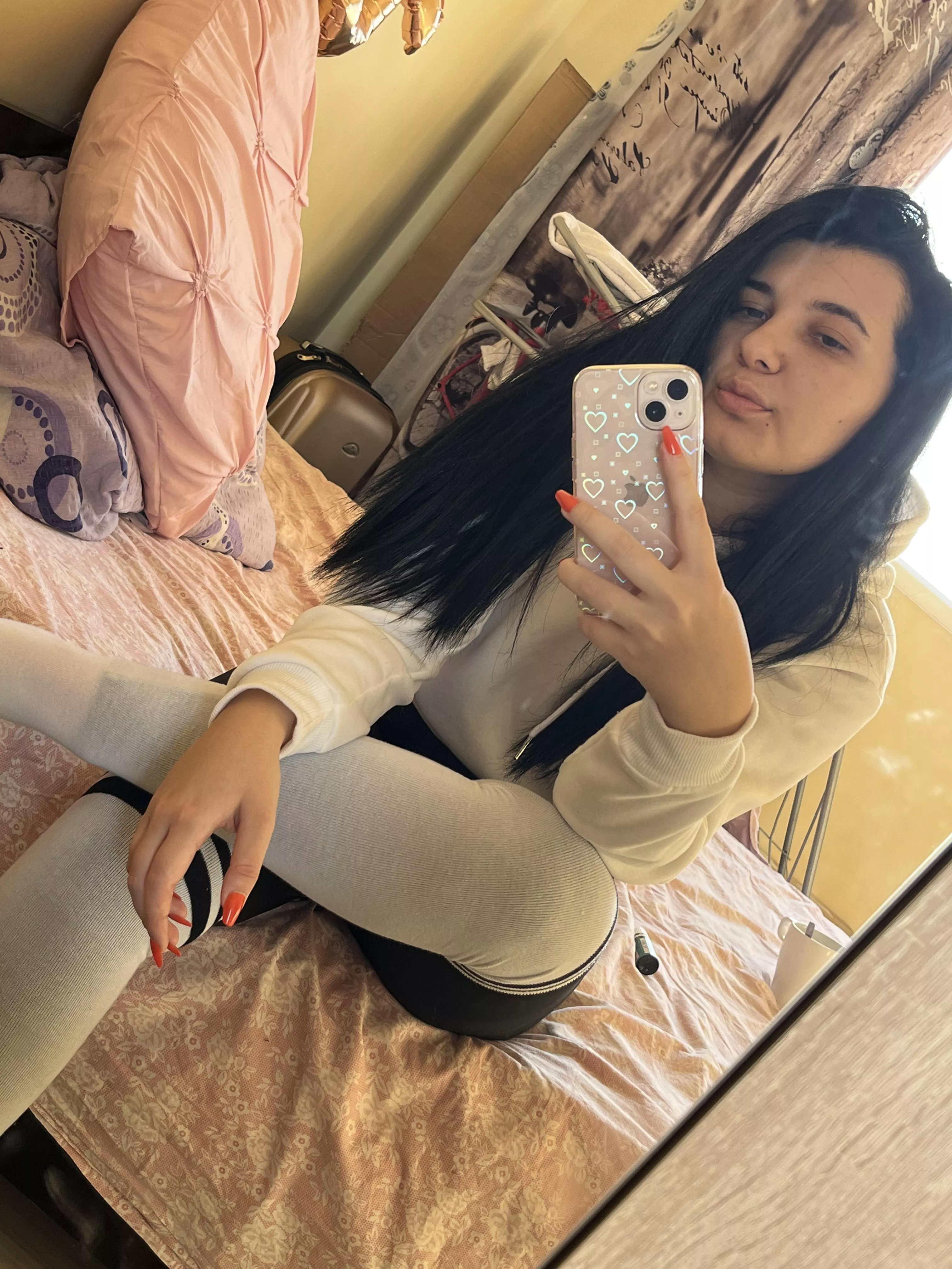 Do i look pretty today posted by JadeWinterxx