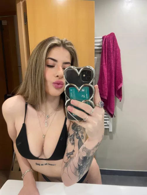 Do you always eat pussy before fucking? ;) by Beach_Babet