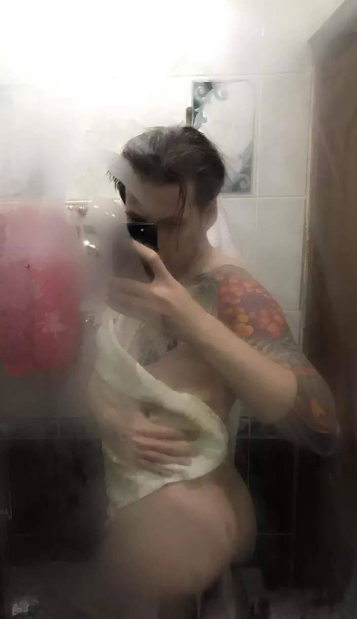 First time posting. Hope you enjoy <3 posted by ErwinDi