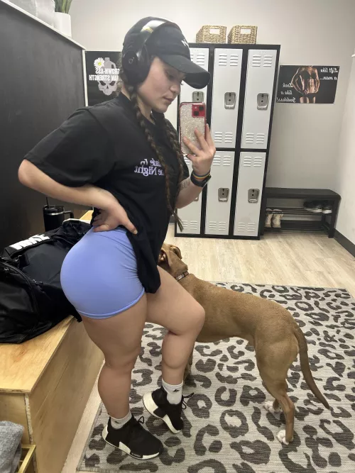 Glute takeover by olivia_maeve