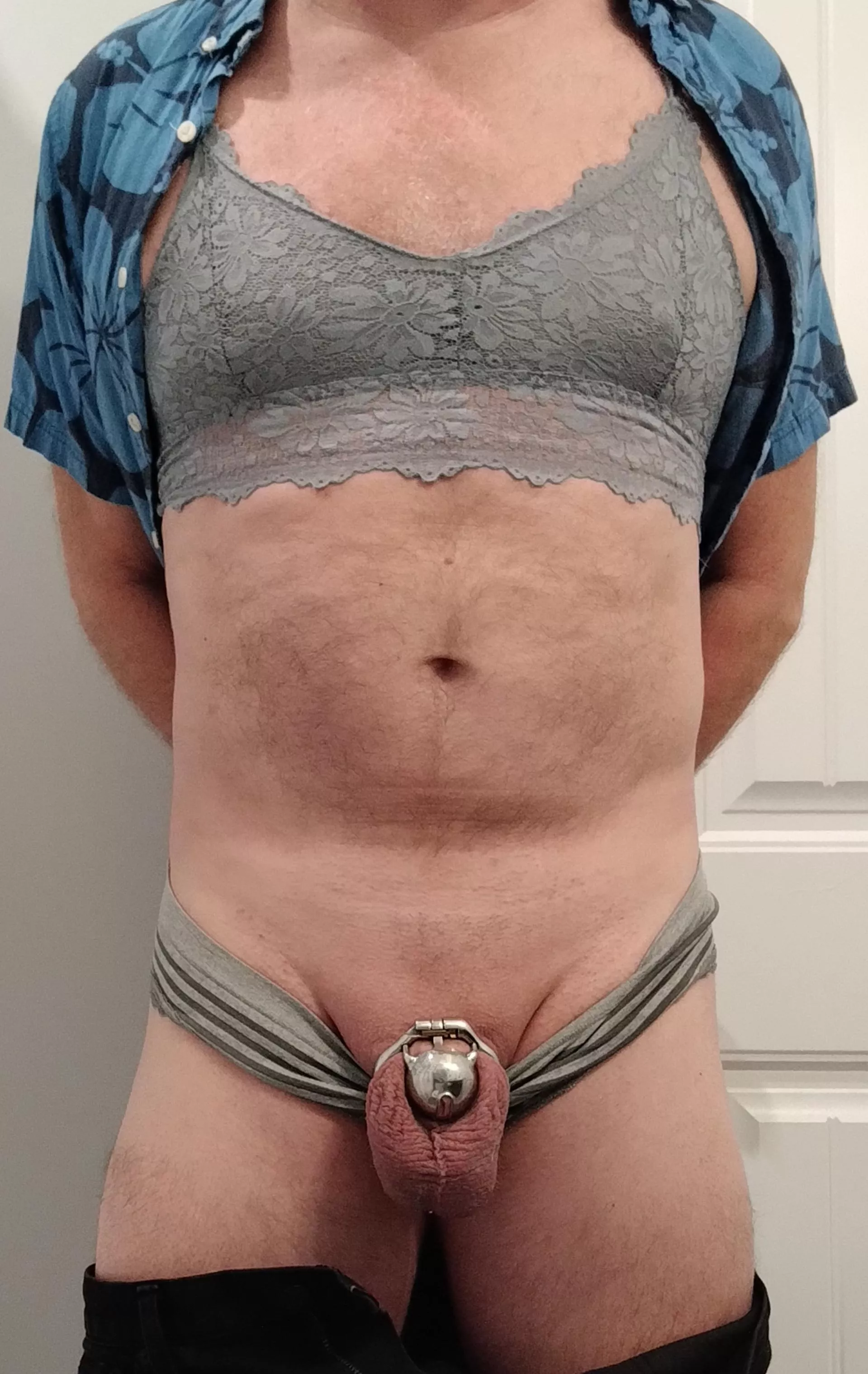 Happy Friday everyone  posted by slave_Josephine