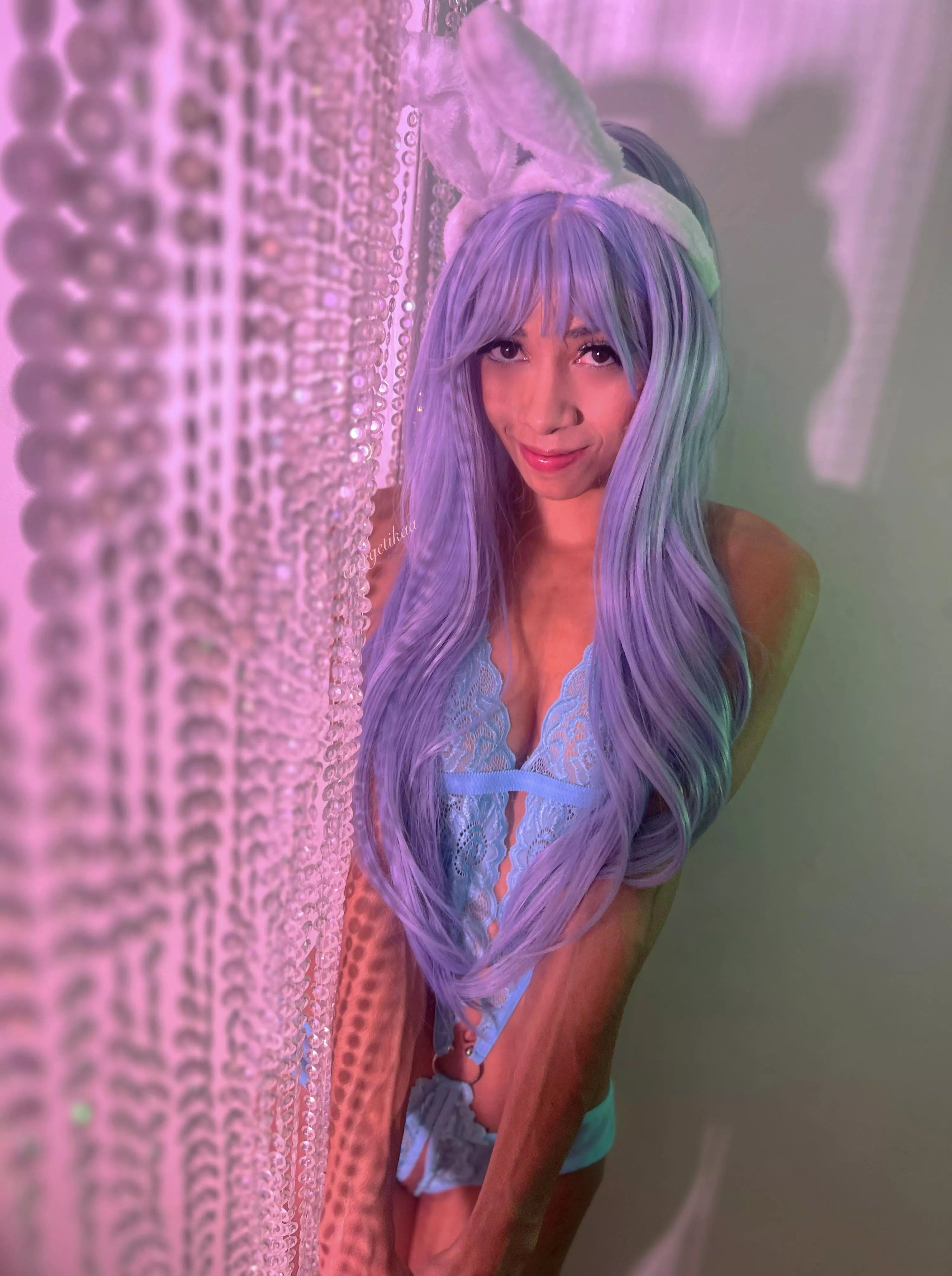 hoppy thursday! 🐰 wanna hop down the rabbit hole with me? posted by energetikaa