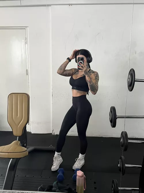 Hot sweaty workout today by starklyFeign