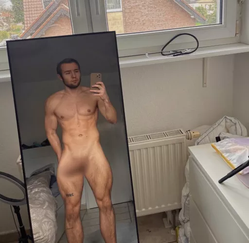 I am horny all day by Moonshotsbenny67