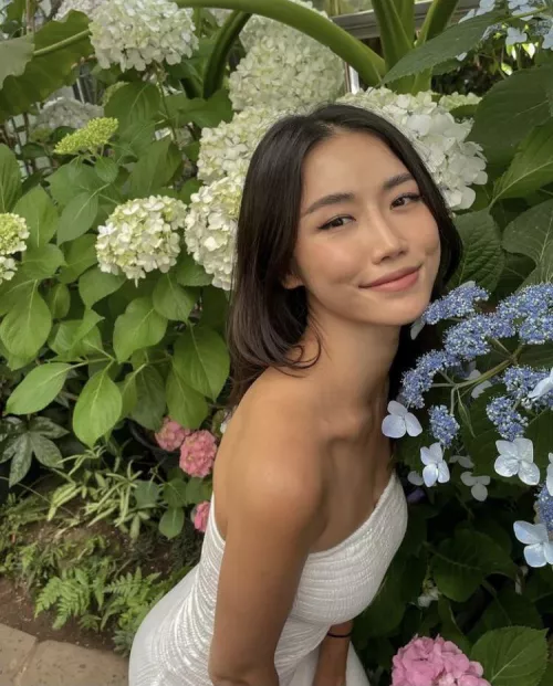 is she cute, yes or no?  by devilndaisies