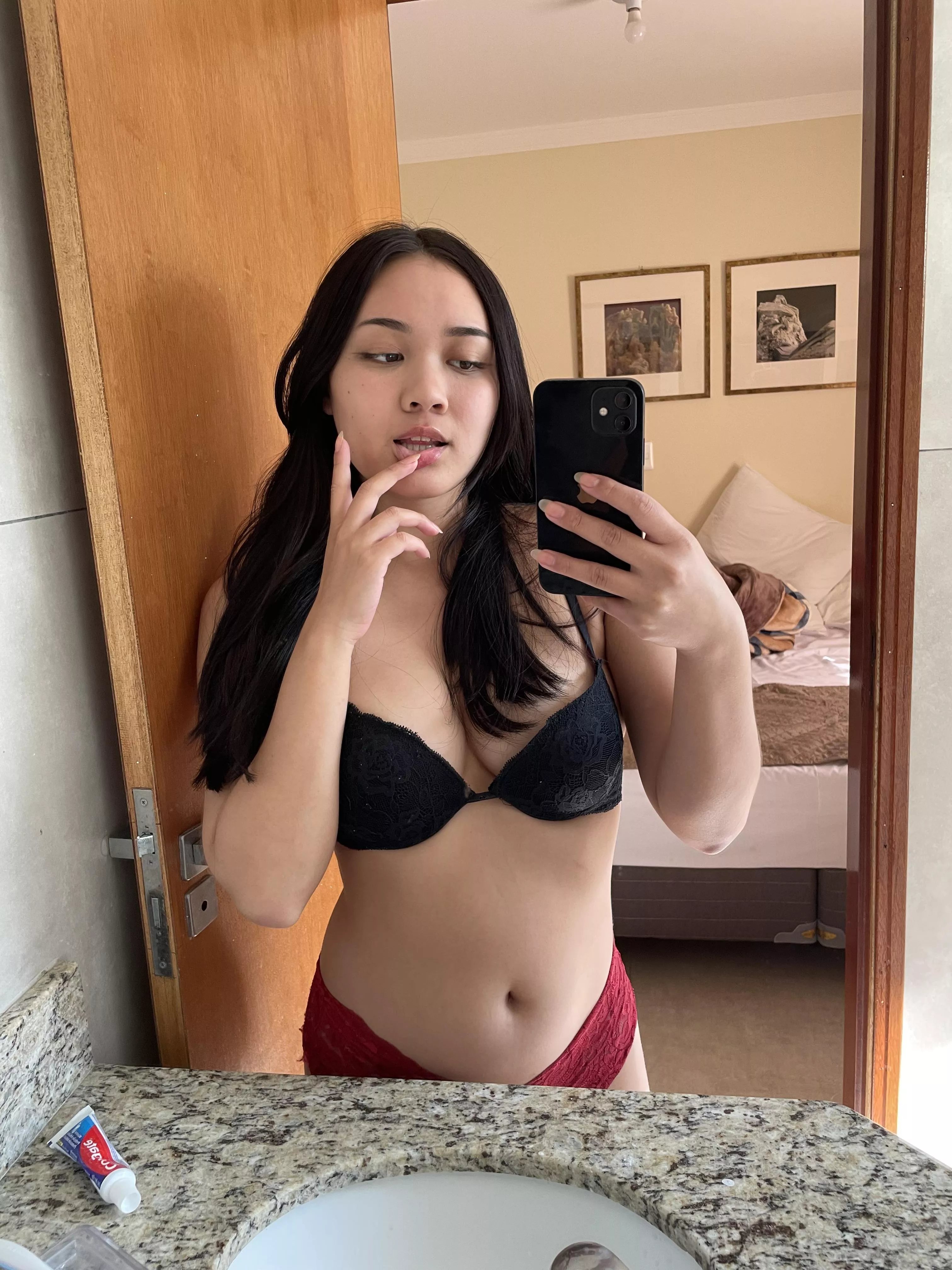 Just a quick selfie before going to bed posted by ispalimobt