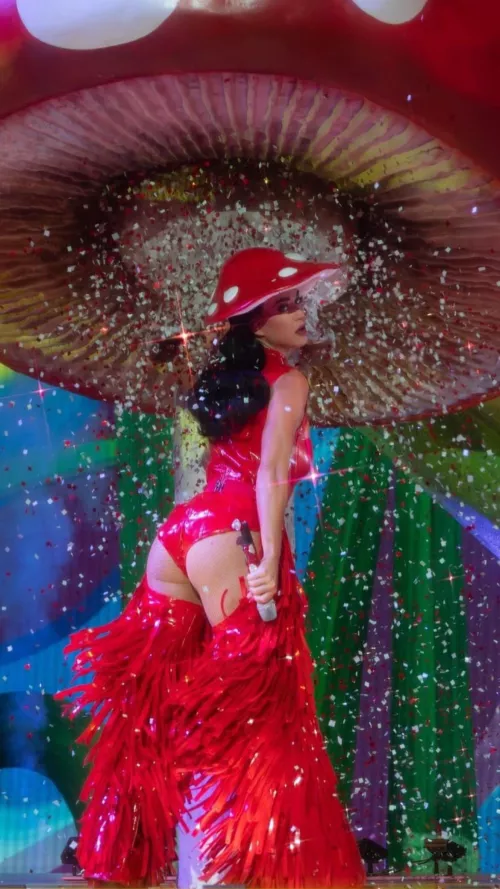 Katy Perry by goooodstufff