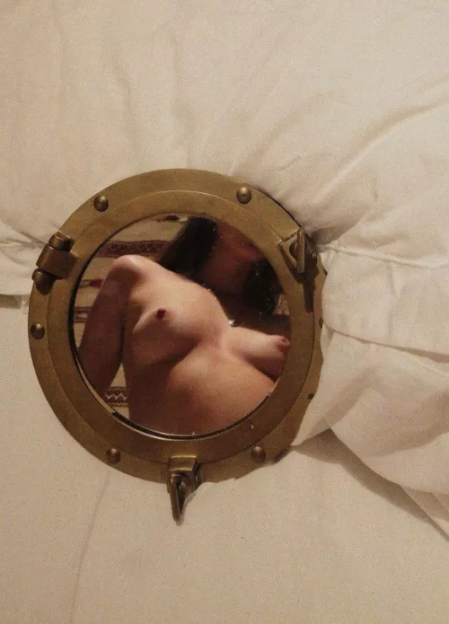 Ladies who wants to play by helenabime