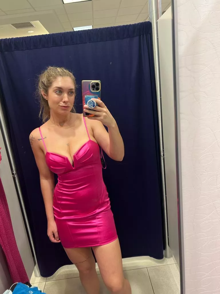 Pink is my favorite color :-D posted by ItsMeEmmaRainey