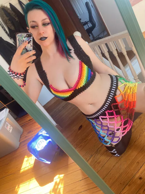 Rave slut needs more parties to go to  by Blue-Haze-Babe