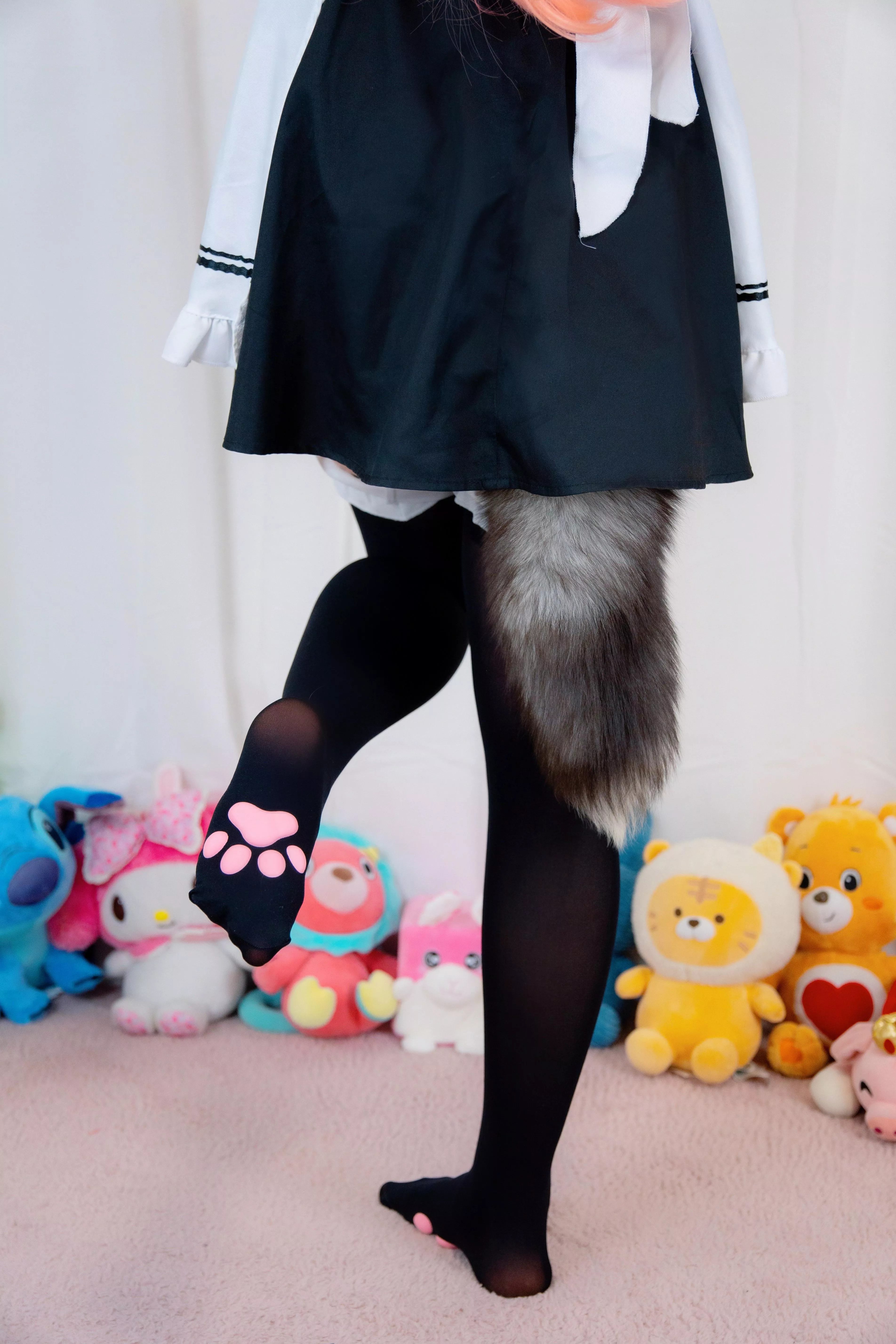Real catgirls need real tails, right? 💘🐱 [F] @strrykitten  posted by Strrykitten