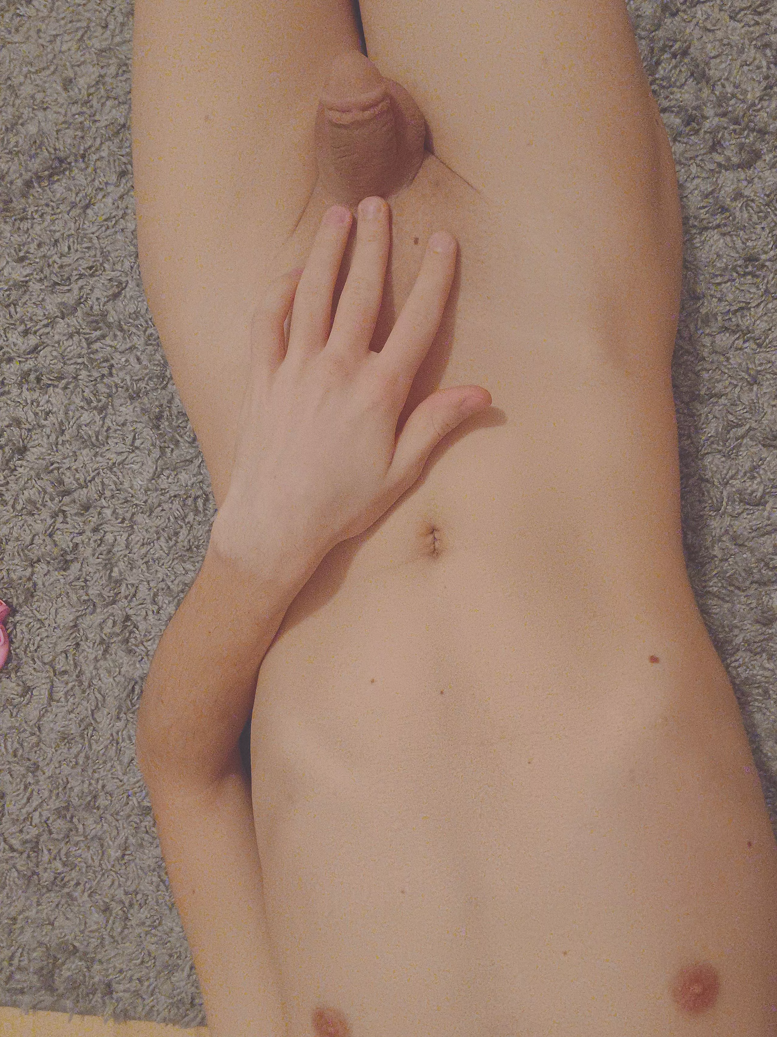 Smol twink :3 posted by prissboyhole