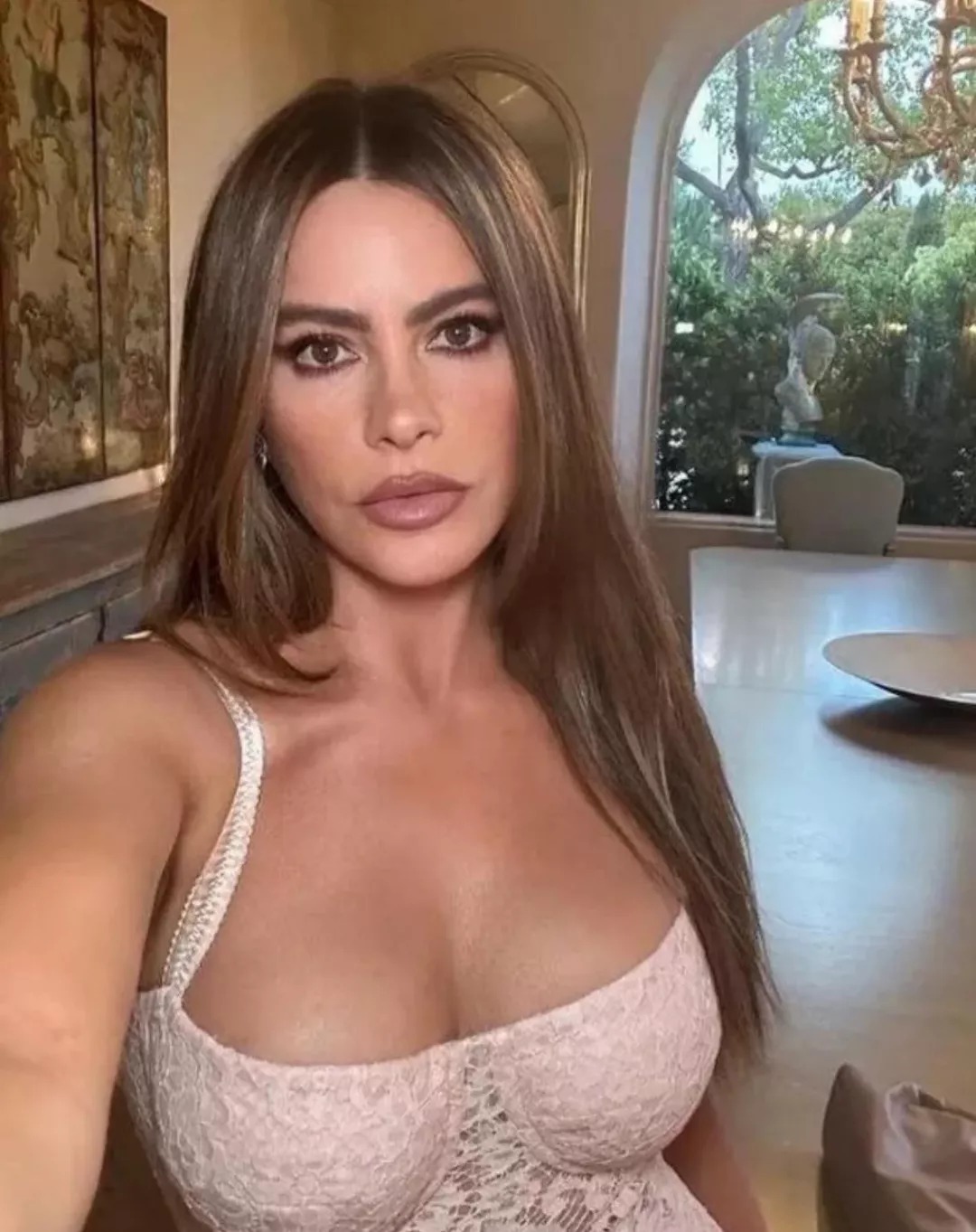 Sofia Vergara posted by DataFresh724