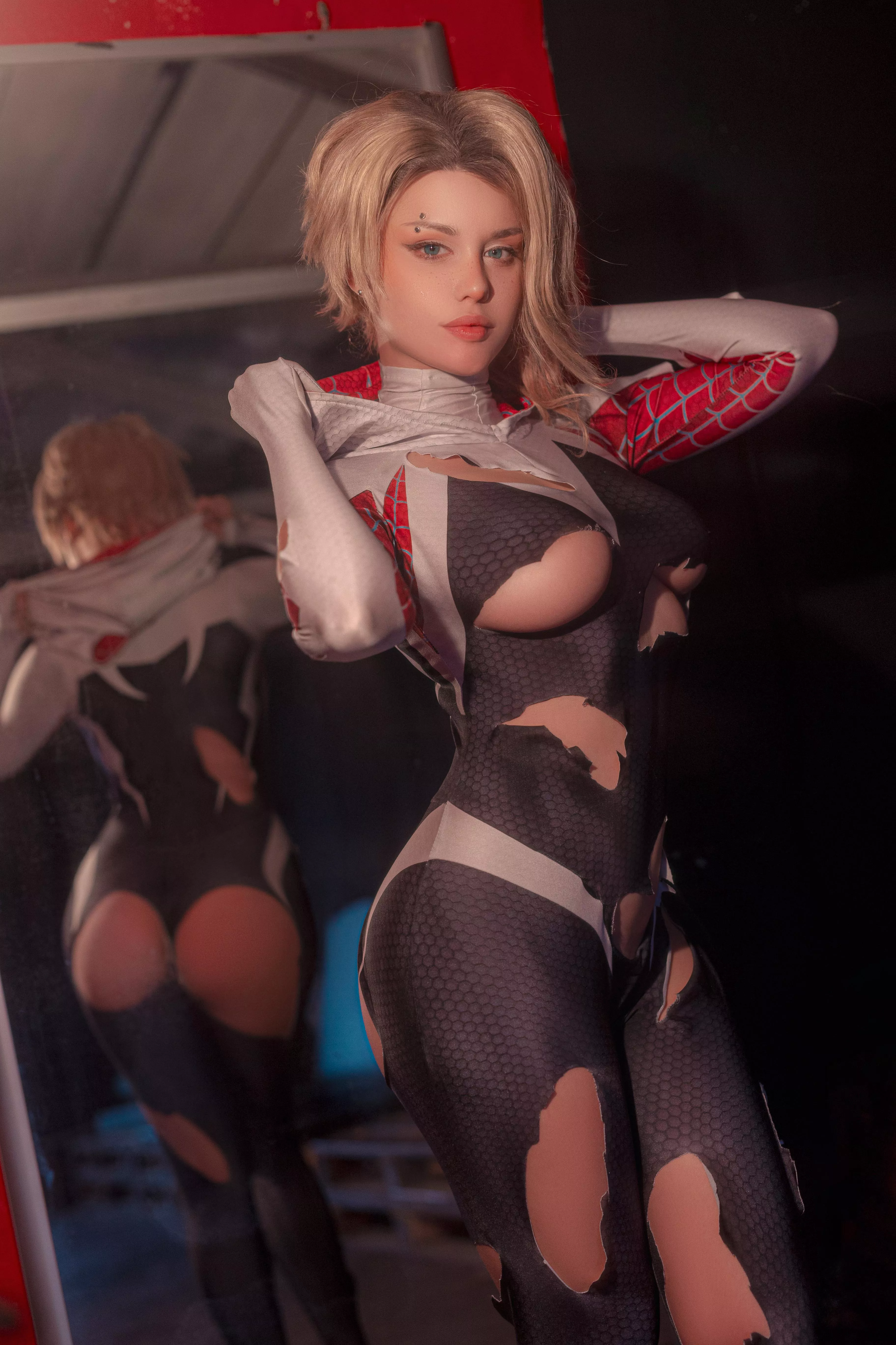 Spider Gwen [Spider-Man: Into the Spider-Verse] (Win_Winry) posted by Win_Winry_cos