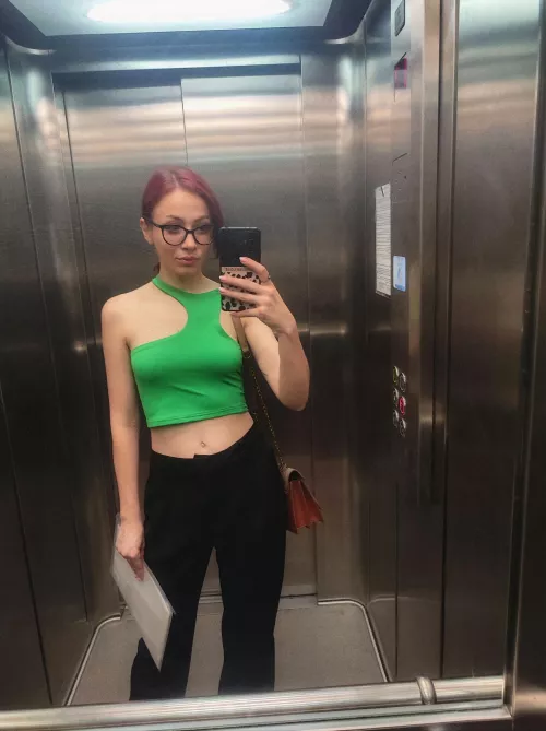 This little likes getting her face fucked before bed by Bhonzs