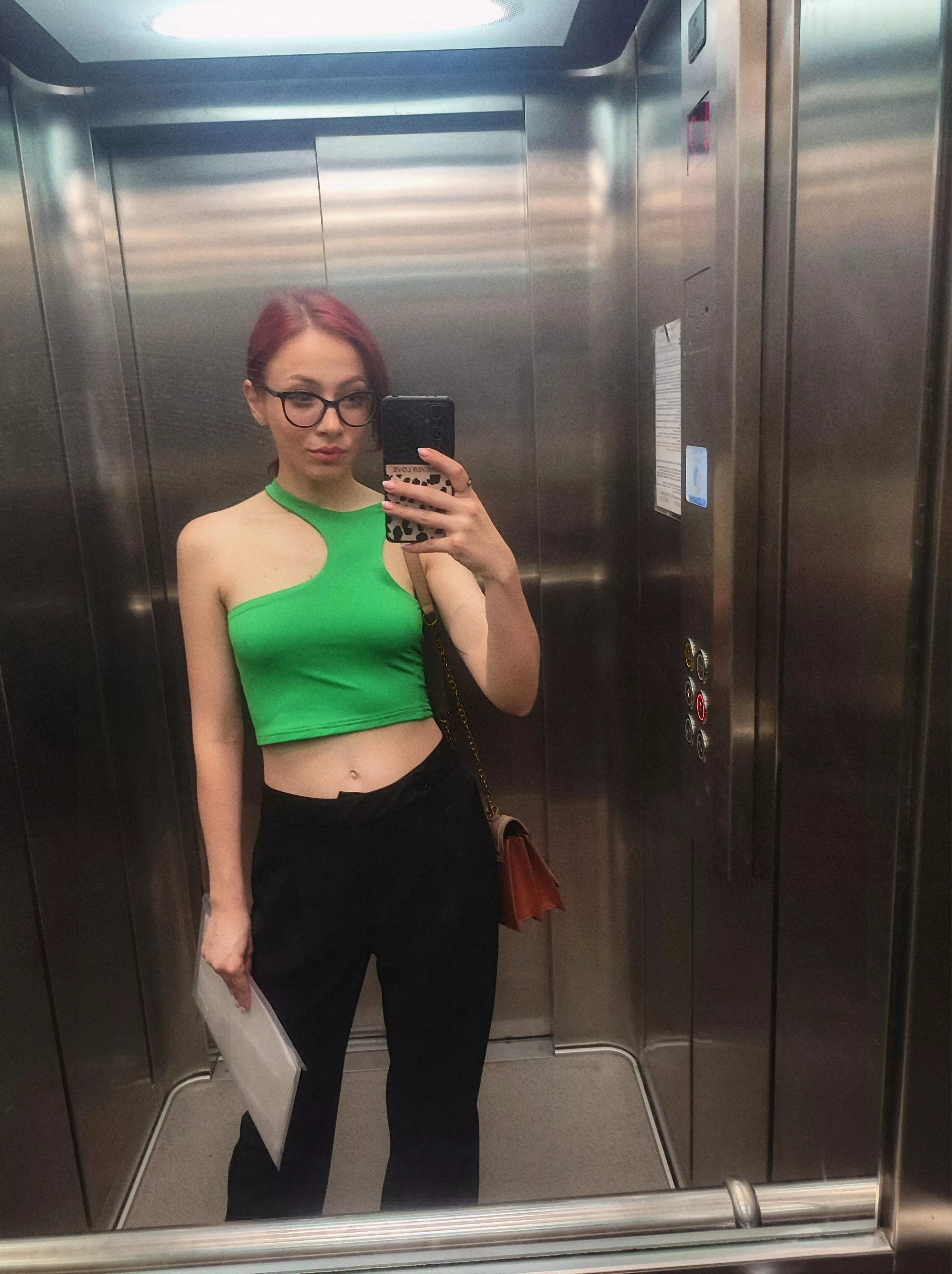 This little likes getting her face fucked before bed posted by Bhonzs