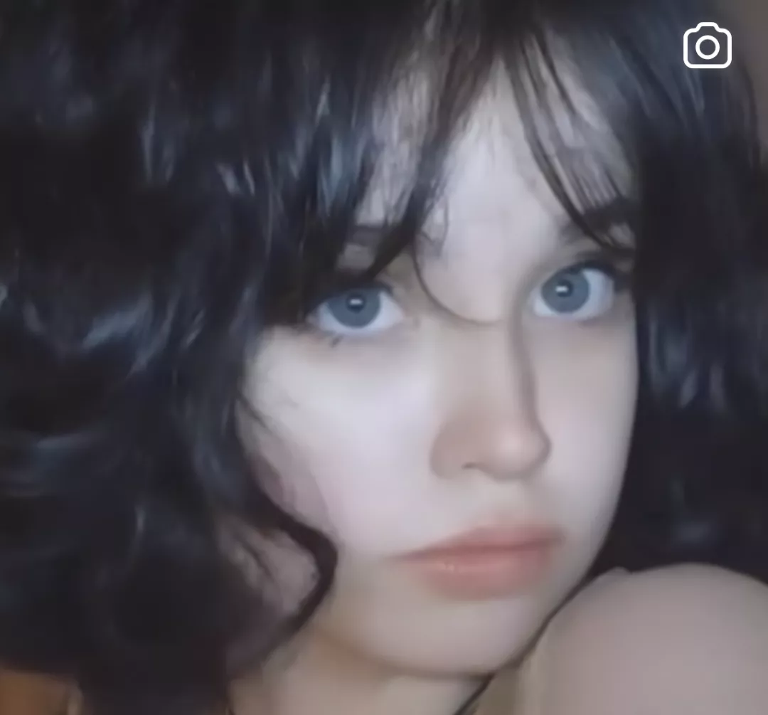 who is she? posted by LivingPut2083