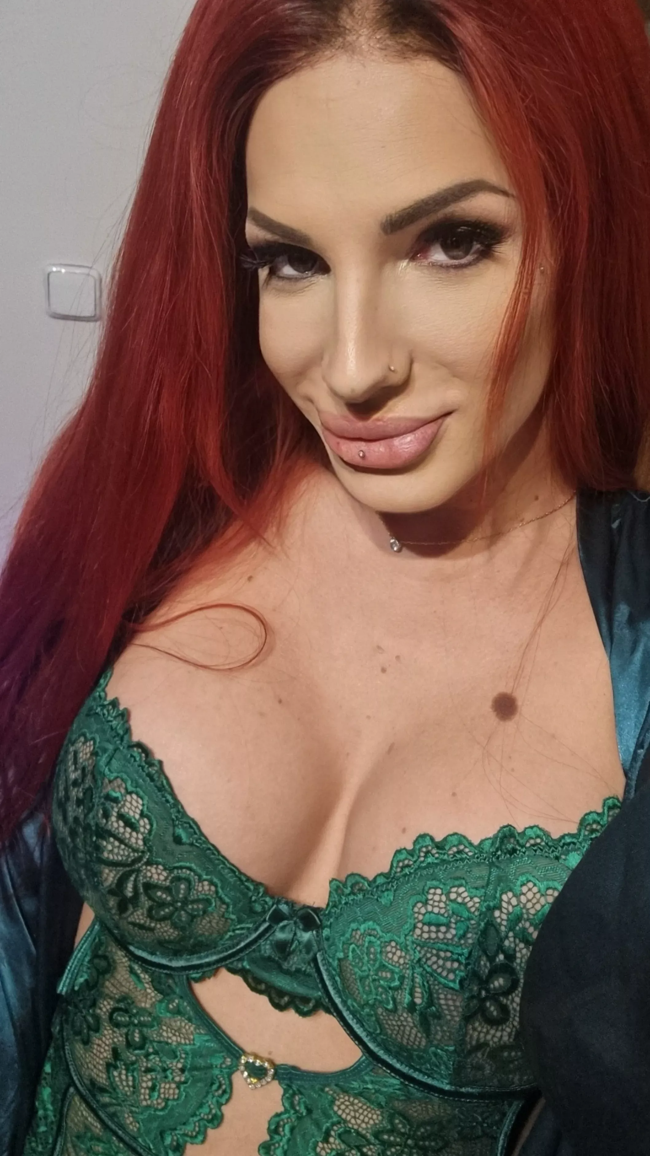 Why don't you come cover me with your cream? posted by _young_sexy22