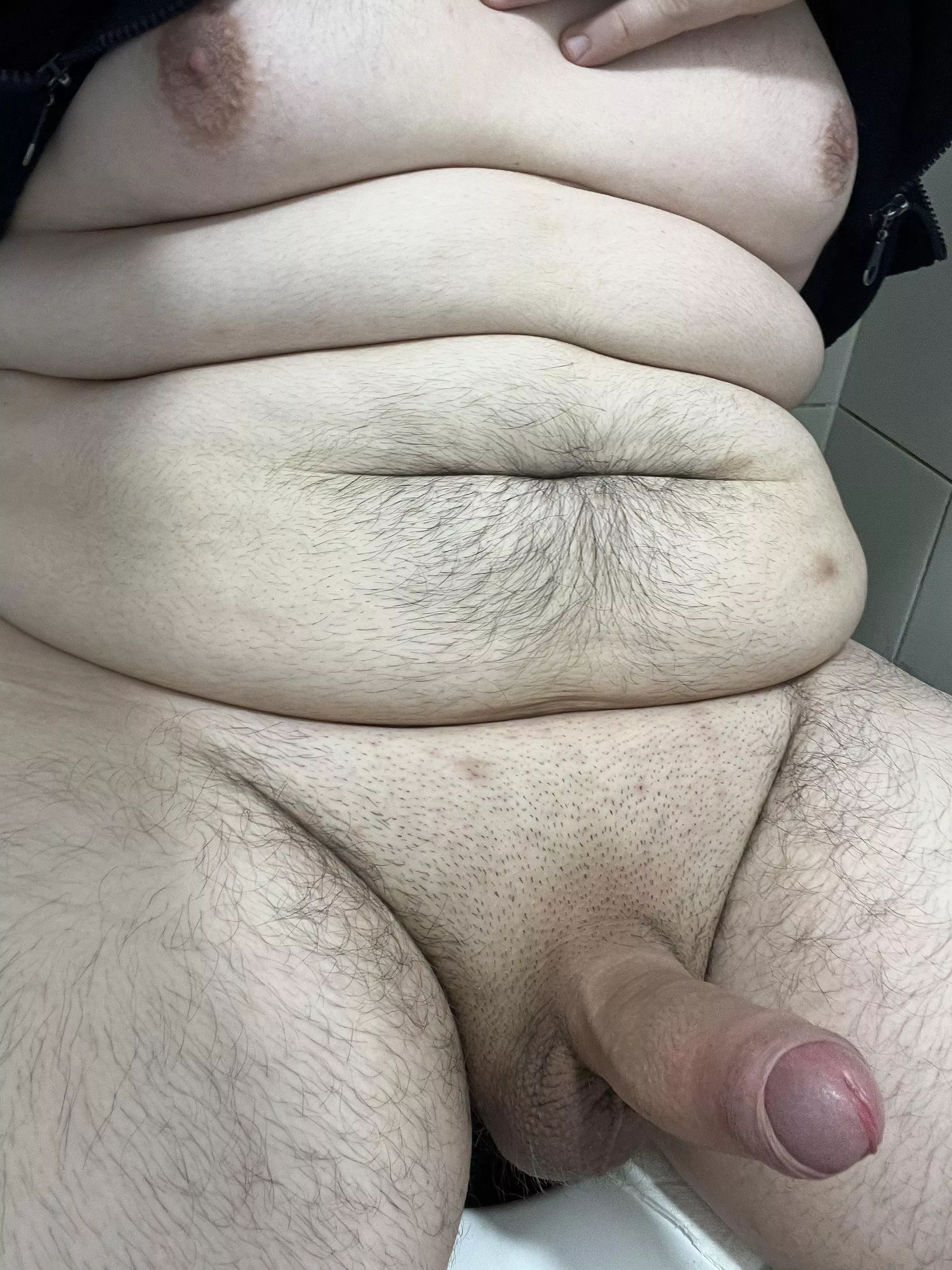 Wish I had someone to take into the bathroom at work for a quickie 😉 posted by MusicianBig4023