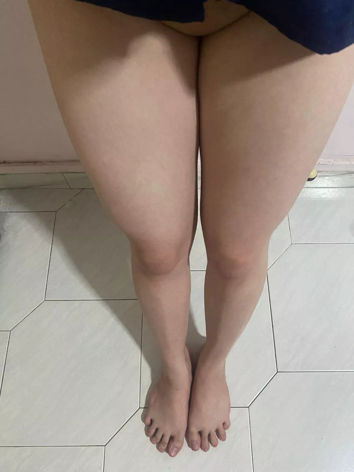 Would you do me raw or use a condom? posted by Aaashleyyy01